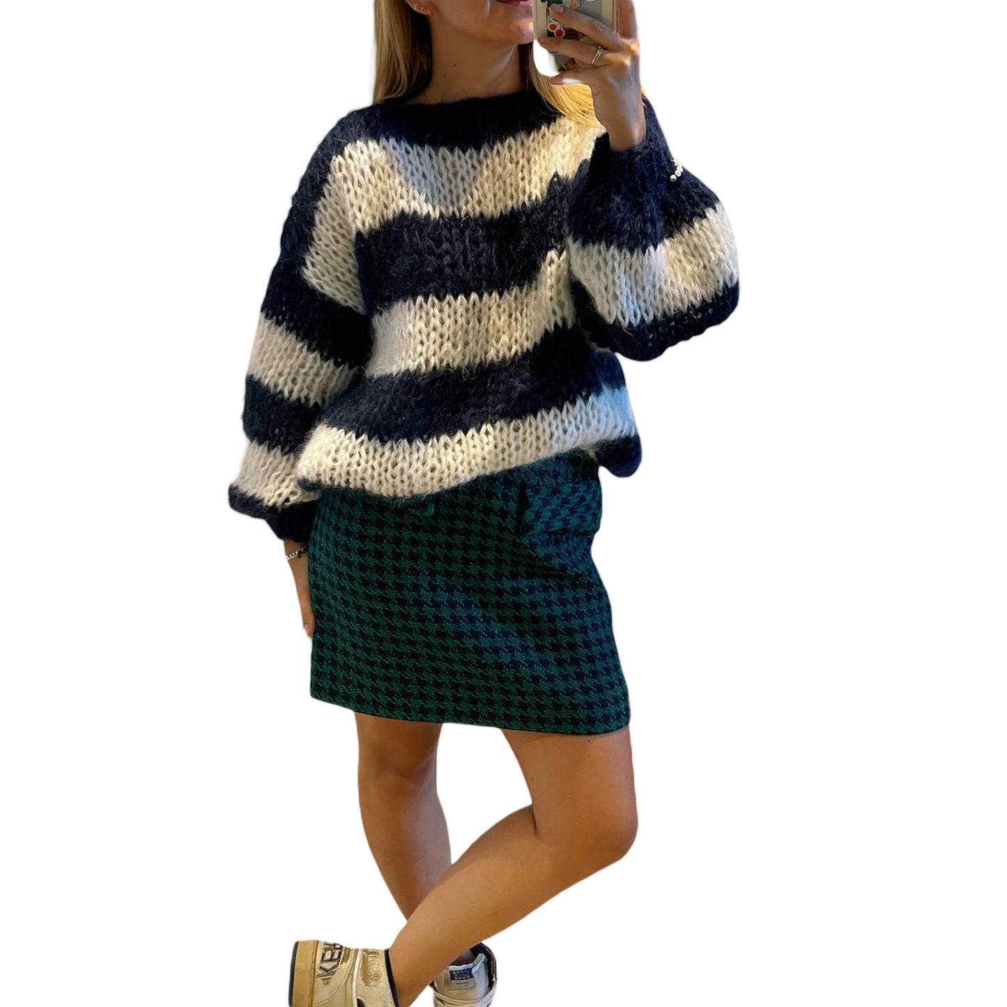 Women's autumn and winter new round neck loose blue and white striped sweater